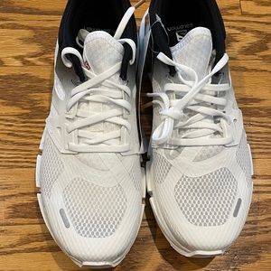 Salomon Predict2 White/Black/White size 8.5 women’s